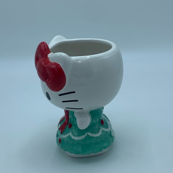 Sanrio Hello Kitty Christmas Tree Ceramic Mug and HK Salt and Pepper Shakers - Picture 3 of 16